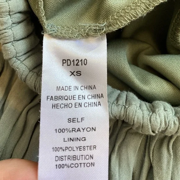 ✨Windsor Sage Green Flowy Maxi Dress XS✨ - Picture 7 of 7